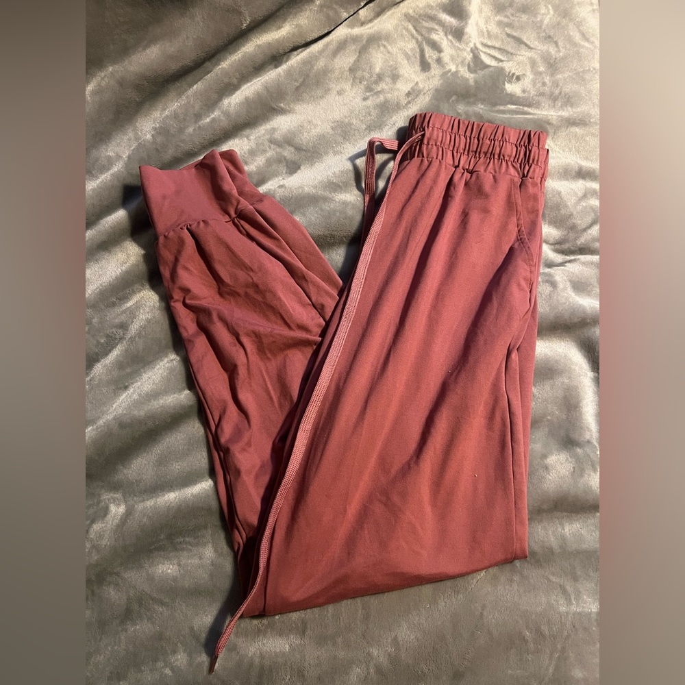 Set of three pairs of joggers size small